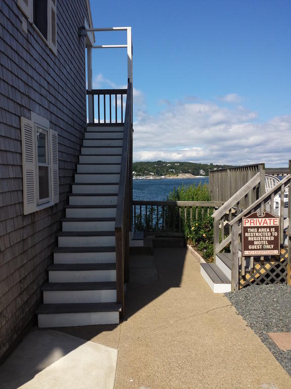 Bearskin Neck Motor Lodge Рокпорт Экстерьер фото